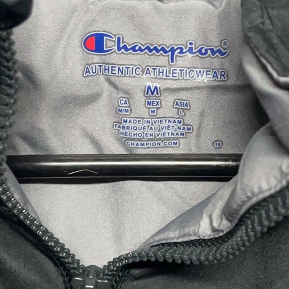 Champion Stadium Gear Waterproof Jacket Medium - Picture 7 of 15